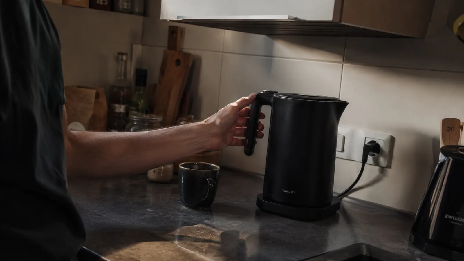 Cosori Electric Kettle Honest Review: Is the No-Plastic Design Actually Worth It?